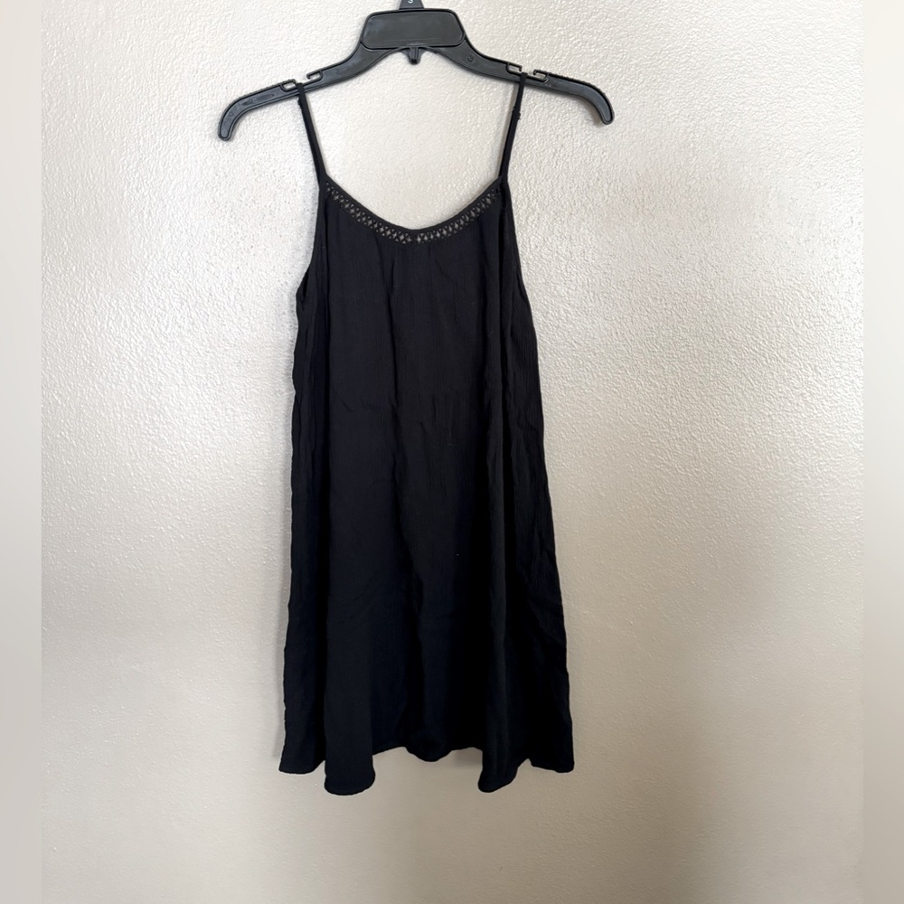 Black dress. Crape. Mossimo size small